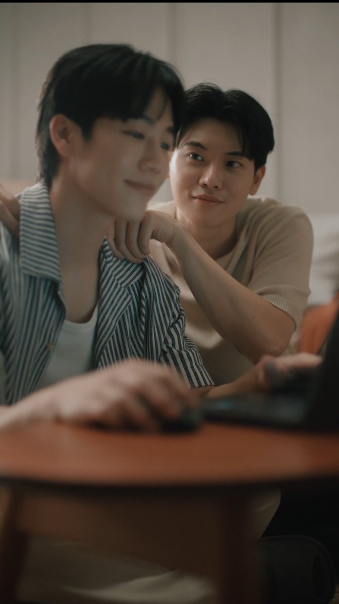 TheoryofYinWar's tweet photo. มีแฟนแล้ว รักแฟนมาก

SUPALAI MY STAYCATION BOY EP38
#คุณวันหยุดของผมSupalaiEP38
#ARGENTISxSUPALAI https://t.co/tIMvH4L6n7