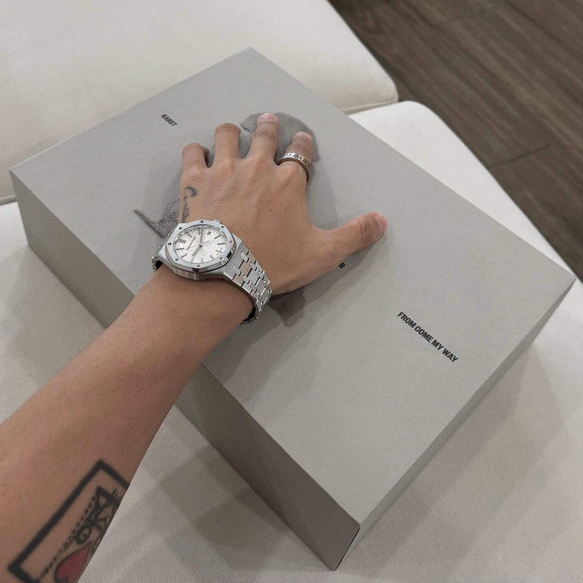 sontungmtp777's tweet photo. 🚚🎁🤫………. https://t.co/rMvboWpinc