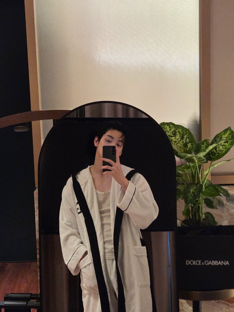 homesbin's tweet photo. ͏͏  ͏ ͏͏  ͏ ͏͏  ͏ ͏͏  ͏͏  ͏ ͏͏  ͏ ͏͏  ͏ ͏͏dolce &amp; gabbana prince. https://t.co/togzfasYJv