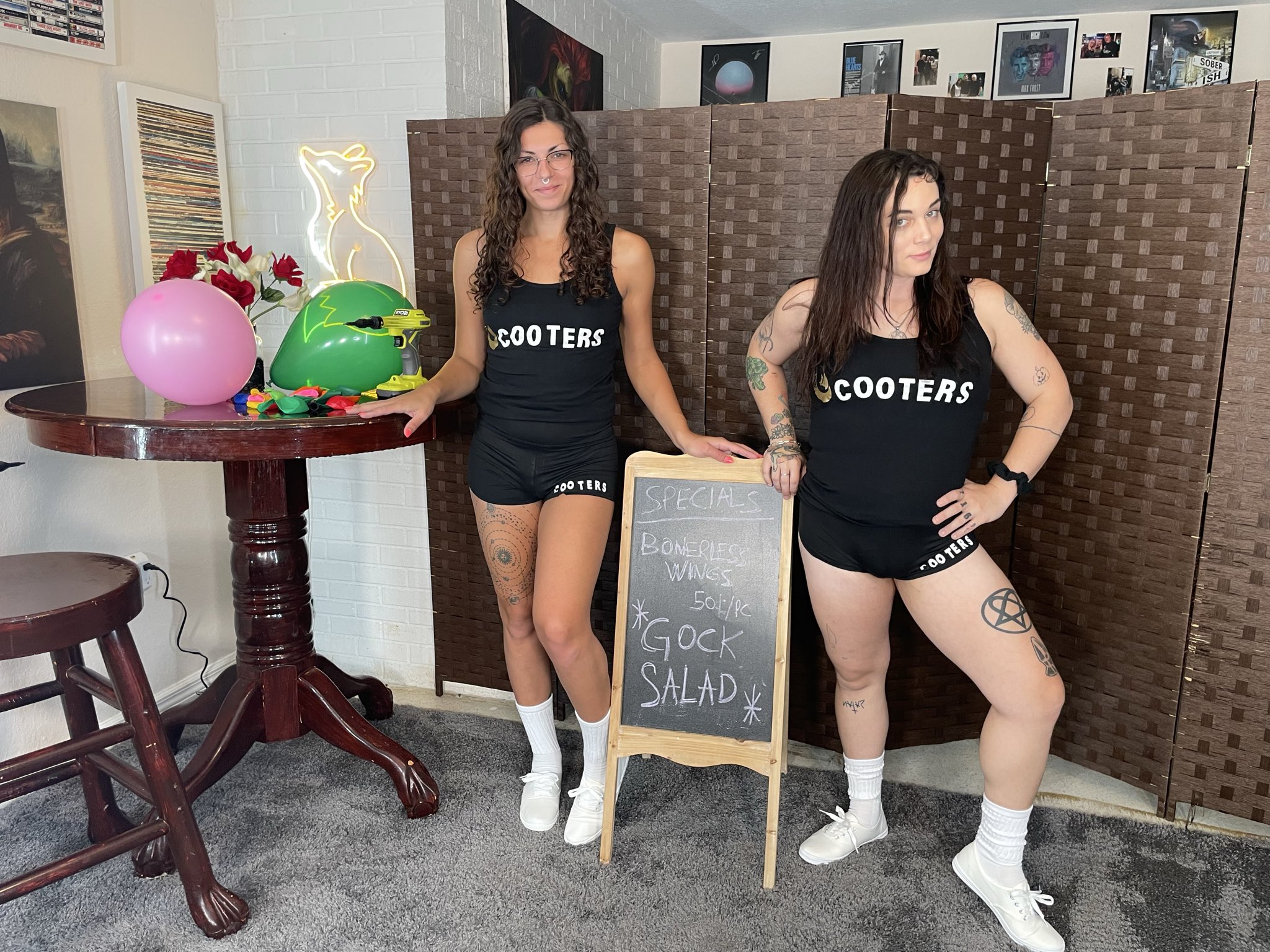 Since @clips4sale wants to be dumb about hooter outfits… I go dumber…. WELCOME to COOTERS! I made these and will be doing more! Thank you @Nancifer_ and @MaAliccee_ for modeling my creations https://t.co/nEHqe4Z4G9
