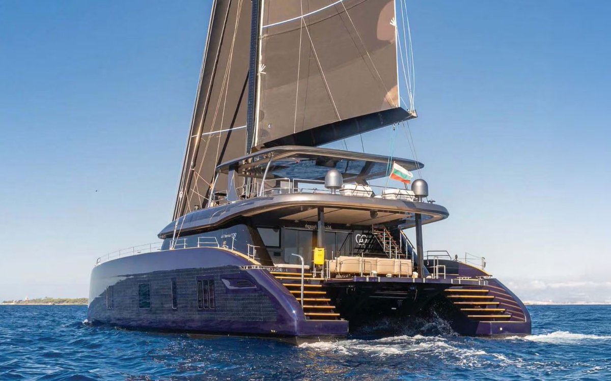 TheJetDesk's tweet photo. 🛥️ 24米环保双体船
2022年建造，提供安静的太阳能巡航体验！
✨ 8位贵宾 | 5间客舱 
✨ 11节巡航 | 3500海里续航
💰 790万欧元 (已完税)感兴趣吗？欢迎私信(DM)了解详情！📩
 #超级游艇 #游艇出售 https://t.co/2Rm3Znv1V9
