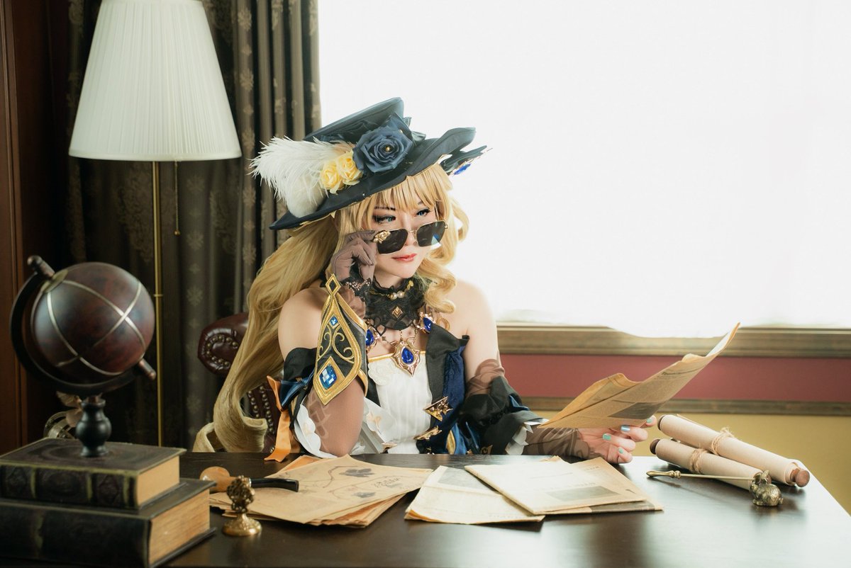 pompanda_xxx's tweet photo. 【cosplay】
原神/ナヴィア

「棘薔薇の会」会長と敏腕秘書（嘘）

クロリンデ:@ymd_disney 
ナヴィア:@pompanda_xxx 
photo:@daisen2015 
studio: @studioFootprin1 https://t.co/Gs9QdWVV2y