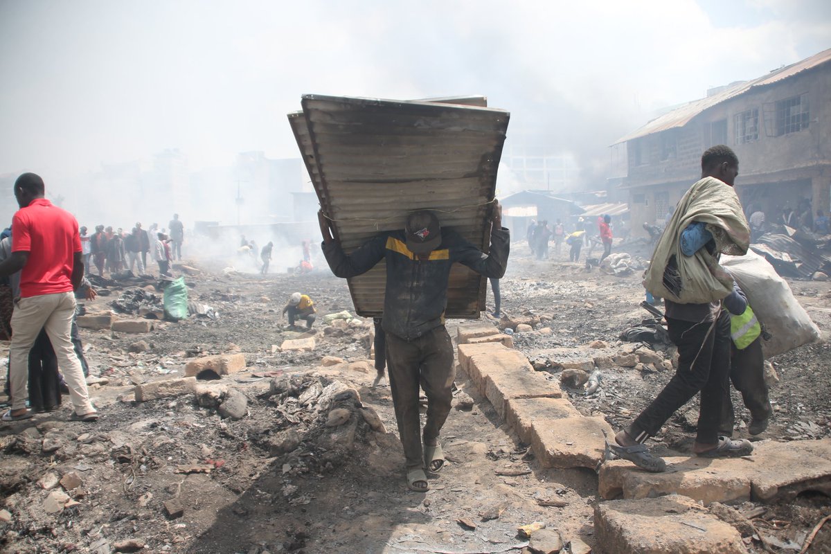 Purplesuit19's tweet photo. Rai imetia bidii ajabu....scrap metal huwa biz Moja kubwa ajab!! Hizi scrap metals ndio zitaunda electric buses, maguns bigy kama AK47, mavijiko na majembe jo...... https://t.co/oWlhOON0nw