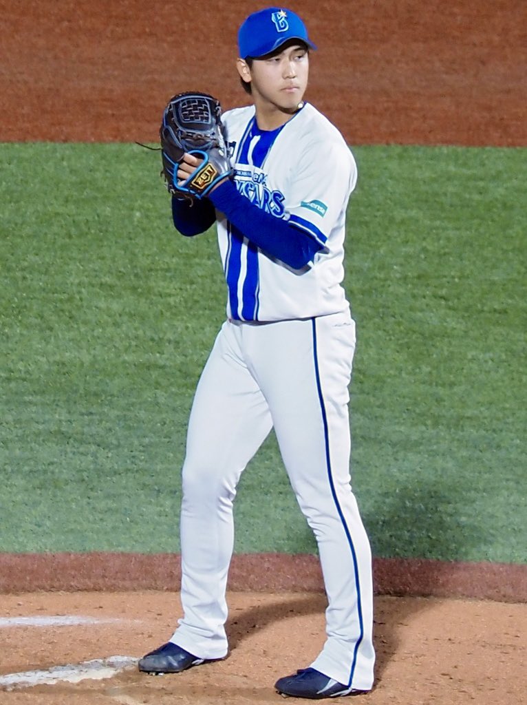 a_sakura67's tweet photo. 6/17スカスタ、深沢鳳介くん見れたのは嬉しいなあ。先発かしらと期待してたら３番手で出てきて３イニング無失点いい球投げてたねえ。トミージョン手術して育���から支配下登録、今年１軍初登板。もう頑張って欲しいよね。#横浜denaベイスターズ #ベイスターズ #深沢鳳介 #横須賀スタジアム https://t.co/O6JwIHSnVY