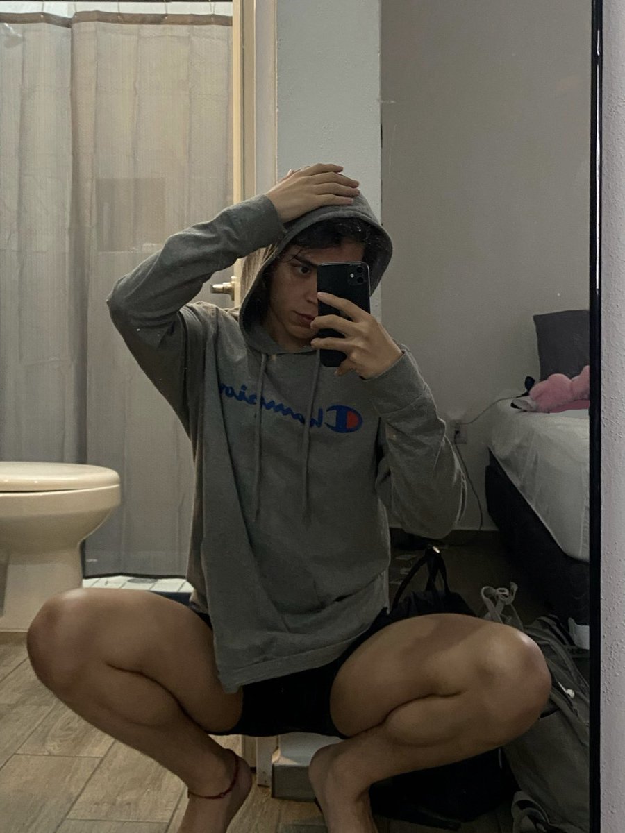 jhovahdzz's tweet photo. rainy day https://t.co/P0HFaCNky4