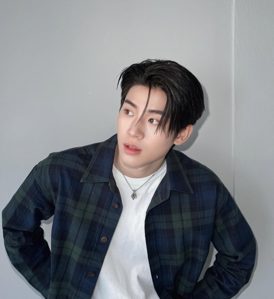 iflower_u3's tweet photo. คือเกือบสิ้นพระชนม์เพราะความหล่อของเพ่ เป็นเทวดาแล้วใยต้องมาเดินดินwa หล่อชิบหาย😭💔 https://t.co/Uu6wuKSvl6