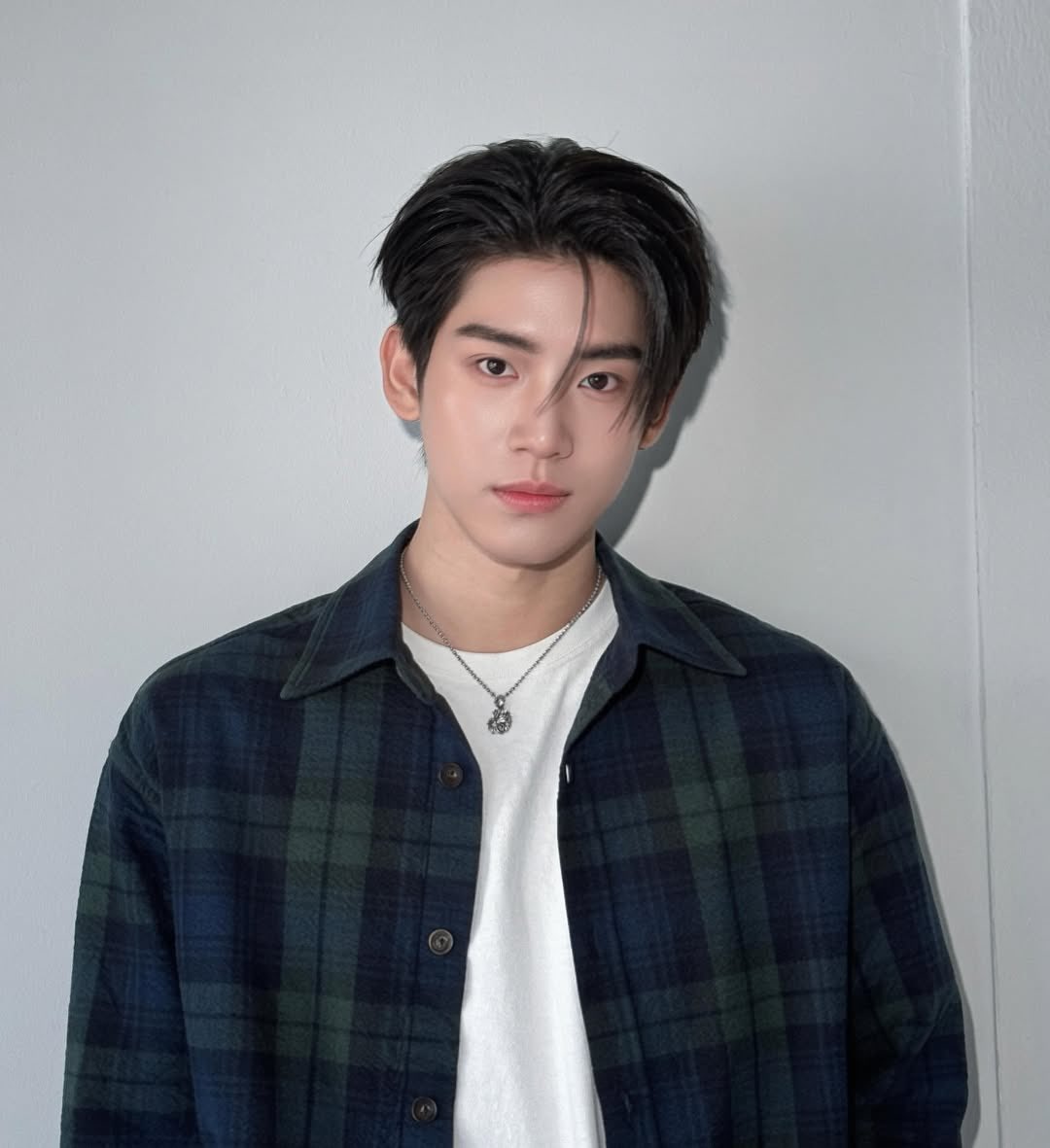 iflower_u3's tweet photo. คือเกือบสิ้นพระชนม์เพราะความหล่อของเพ่ เป็นเทวดาแล้วใยต้องมาเดินดินwa หล่อชิบหาย😭💔 https://t.co/Uu6wuKSvl6