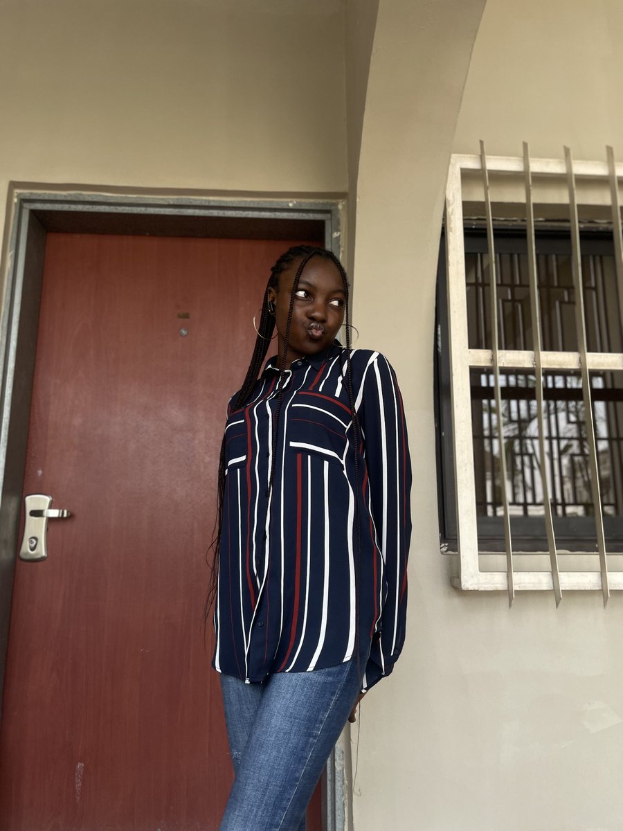 arinna_arike's tweet photo. I have a theory that by the time parents get to the Lastborn, they're already exhausted. 

A thread🧵 https://t.co/abQHzuBLYz