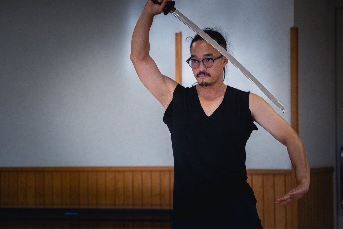 samuraisnowcat's tweet photo. 殺陣ちぃむバチボコ稽古
2026.06.21
Performer 有賀慎之助@aru_sh1n https://t.co/8aBRXmDYrt