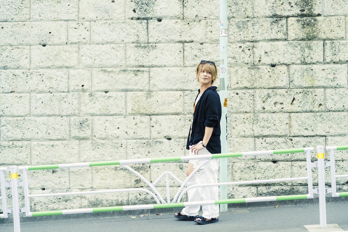 realsound_b's tweet photo. リアルピース・かずぅ
インタビュー撮り下ろし写真も公開🧩
━━━━━━━━━━━━━━━━━
📸写真一覧はこちら（全7枚）
https://t.co/GSdbrhvNUP

“炎上”の真実「あれは考えてやりました」――
初著書で初めて明かされるオリジナルの思考論！ https://t.co/je6jKPgLBl