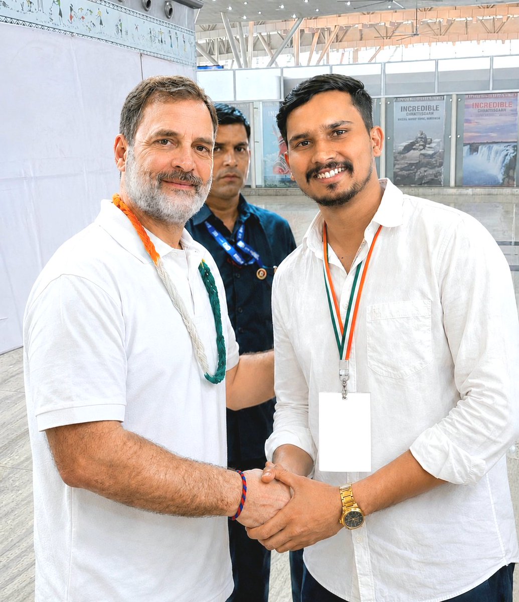 PuneshwarLahare's tweet photo. With the Leader of Opposition, @RahulGandhi Bhaiyaa
A leader who continues to inspire millions through courage, compassion, and an unwavering commitment to the people.Welcome to Raipur, Rahul Gandhi Bhaiya. Chhattisgarh welcomes you with immense love, respect, and affection. ❤️ https://t.co/tGBuN1uTGN