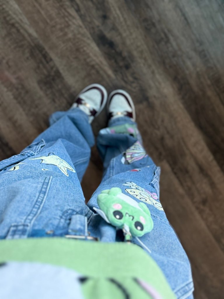 trinnaBloom's tweet photo. all dressed up to go absolutely nowhere https://t.co/7hXFwMrxjT