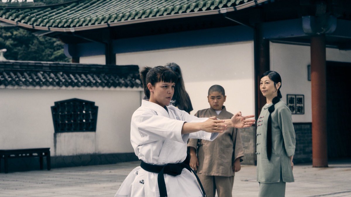 rcollection1's tweet photo. 【✨出演情報解禁✨】

スペインのアリッツ・モレノ監督作品
映画『KARATEKA』に ファン役として出演しております✨
本作は、東京オリンピック金メダリストであり、世界的な空手家として知られるサンドラ・サンチェス選手の人生を描いた作品です。
2026年10月30日より、スペインにて劇場公開予定！
スペイン語と英語が飛び交う、とても明るく楽しいアリッツ・モレノ組の現場でした✨
さて、私はどんな形で登場するのか…！？
ぜひ楽しみにお待ちください☺️✨

🎬予告編はこちら https://t.co/LbzLZBQX8q
応援よろしくお願いいたします！

#KARATEKA #SandraSanchez #サンドラサンチェス #浅井星光 #BEATPARADOX #空手 #映画 #スペイン映画