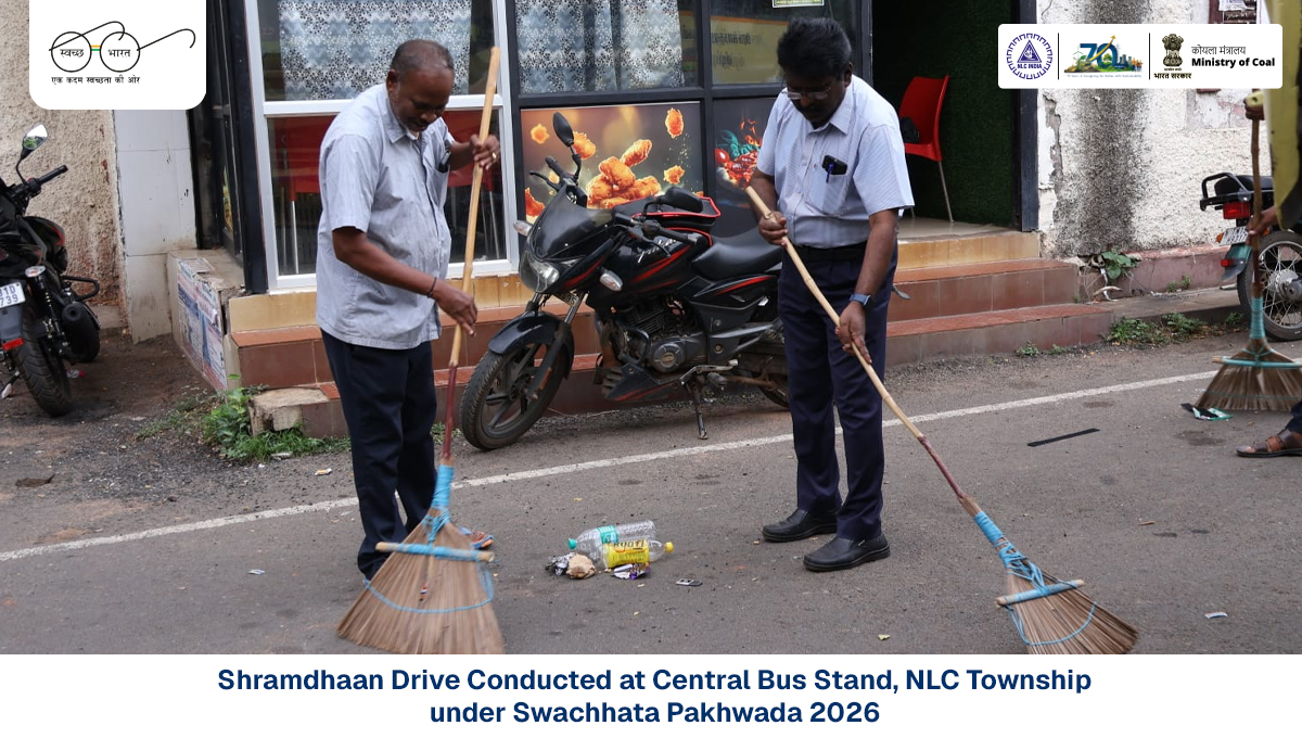 nlcindialimited's tweet photo. As part of #SwachhataPakhwada2026, a Shramdhaan drive was conducted on 20.06.2026 at Central Bus Stand, NLC Township, Neyveli.
Executives, employees, contract workers, and community members came together to promote cleanliness and community well-being.
#NLCIL #Shramdhaan #SwachhBharat #CleanIndia
@CoalMinistry @kishanreddybjp @satishdubeyy
