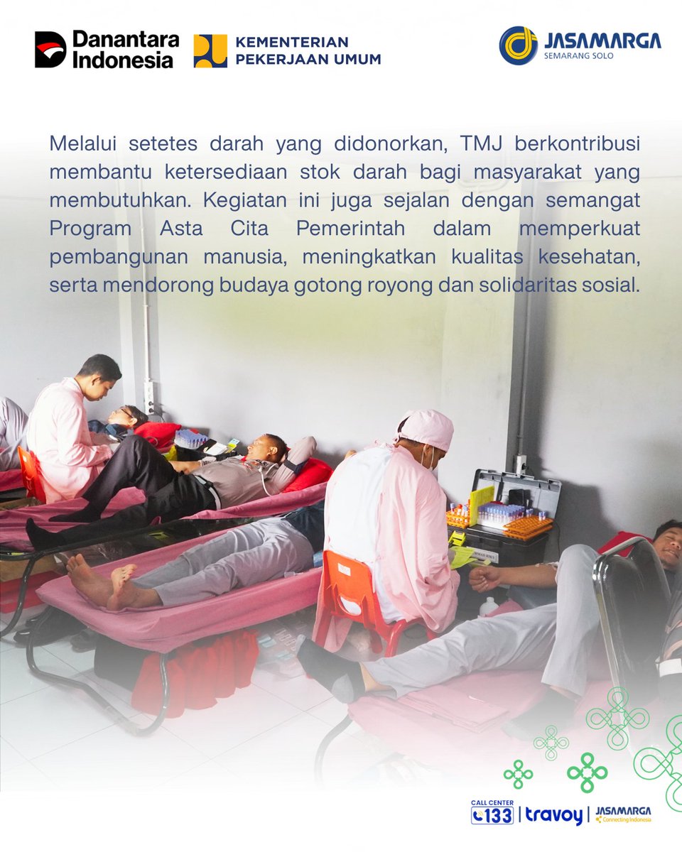 tmjsemsol's tweet photo. Hay #KawanTMJ Semarang(22/06) PT Trans Marga Jateng melaksanakan kegiatan Donor Darah sebagai Wujud Kepedulian dan Semangat Sosial
#MelayaniSepenuhHati #DonorDarahTMJ #SetetesDarahSejutaHarapan https://t.co/lB7YB5eHbQ