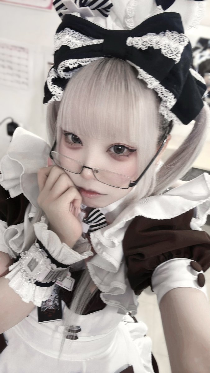 maid_nia's tweet photo. 追加工無しでこの終わり画質のフォトを提供 https://t.co/G6gPr2MNGZ
