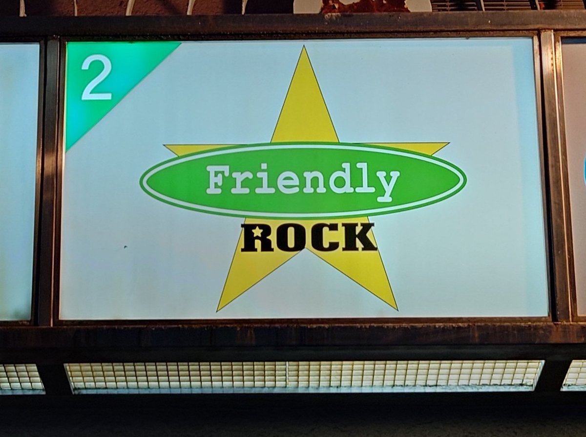 eisuke0605's tweet photo. 今週もスタート🌠
6月22日(月)、Friendly ROCK、19時オープン⭐
本日もご来店お待ちしております🍀

#フレンドリーロック #新宿 #新宿2丁目 #新宿２丁目 #新宿二丁目 #BAR #スナック #永ちゃん #初心者歓迎 #男性歓迎 #女性歓迎 #お通し豪華 #初めての二丁目 https://t.co/pAfqaAl93D