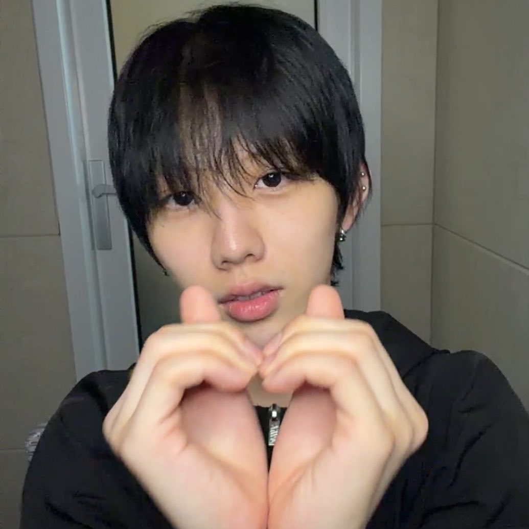 lluv_uun's tweet photo. 뀨요워 https://t.co/9FvtXFl6ib