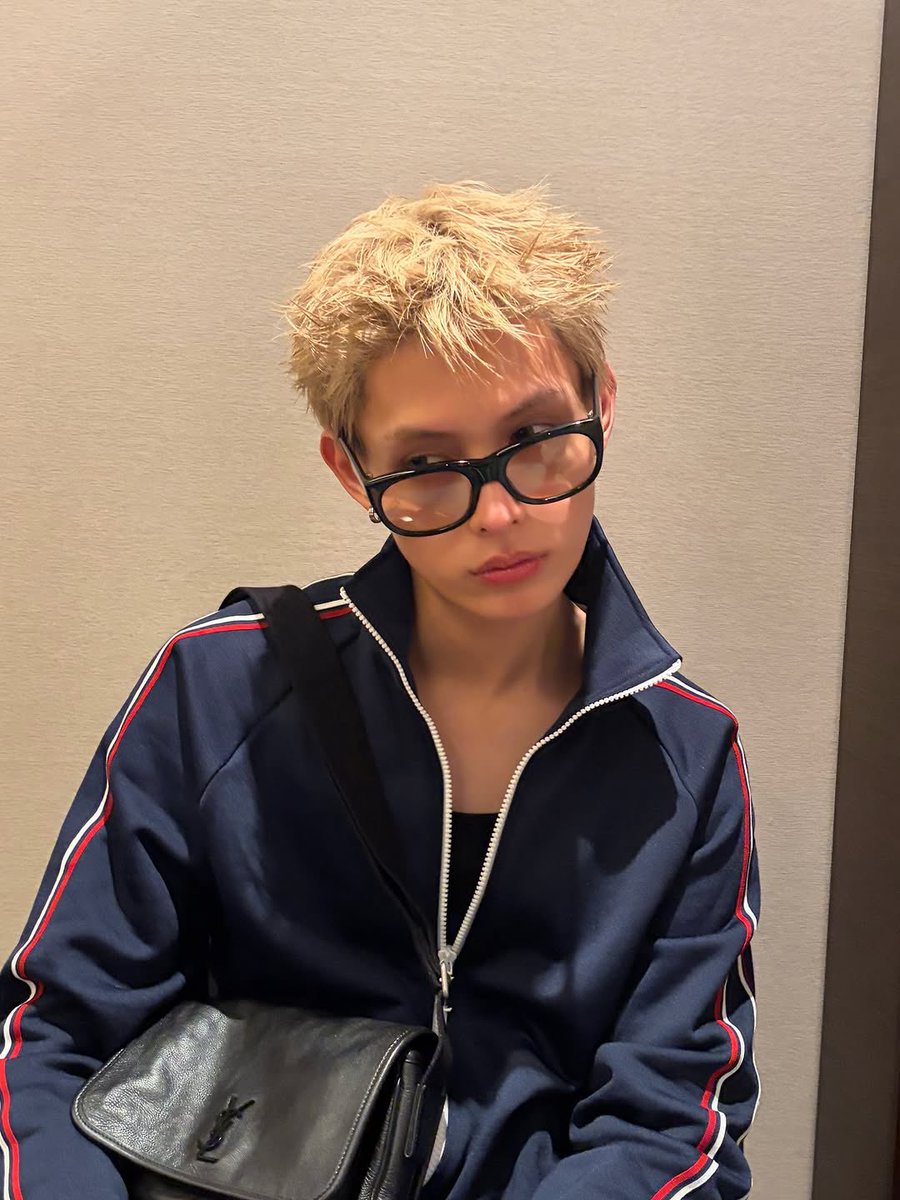 jcortish's tweet photo. 260622 Instagram 📸
#JAMES #제임스 #CORTIS #코르티스 

blonds in paris https://t.co/IIIOqnD6QZ