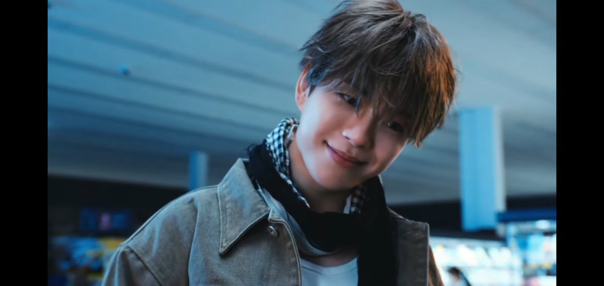 la_gloiree's tweet photo. Woi jaehyuk cameo wkwk

NALLY NA MV RELEASE
#HYUNHAYO_NALLY_NA
#HYUNHAYO #TREASURE
@treasuremembers https://t.co/0WaPx2T2An