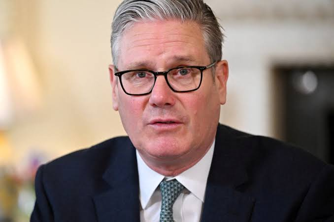 GmacFinData's tweet photo. 🇬🇧 BREAKING: Keir Starmer resigns as UK Prime Minister and Labour leader, marking a major turning point in British politics.

The UK now enters a leadership transition as Labour begins the process of selecting a new leader.

#KeirStarmer #UKPolitics https://t.co/TePux23Jec
