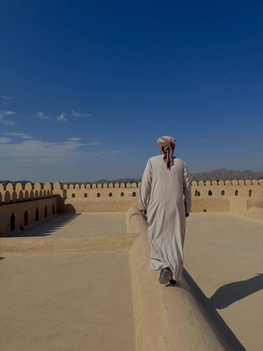 enkratya's tweet photo. oman c’est trop pinterest coded https://t.co/g9atKtZkUo