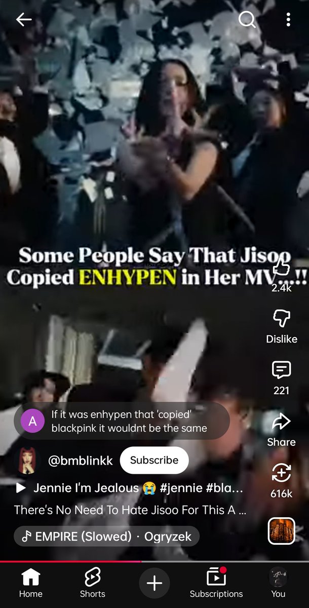 DSinner17519's tweet photo. Kpopies fighting which group copied whom but if I say J-hope did it first then they will say he don't own the ideas.... https://t.co/hvVPHH0wjY