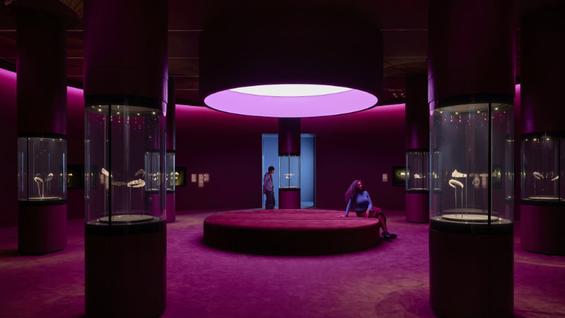 Fuckingyoung's tweet photo. The largest @Cartier exhibition ever staged in Australia is now open at NGV International in Melbourne!
https://t.co/1RFCbQANiI https://t.co/Ycht6po42y