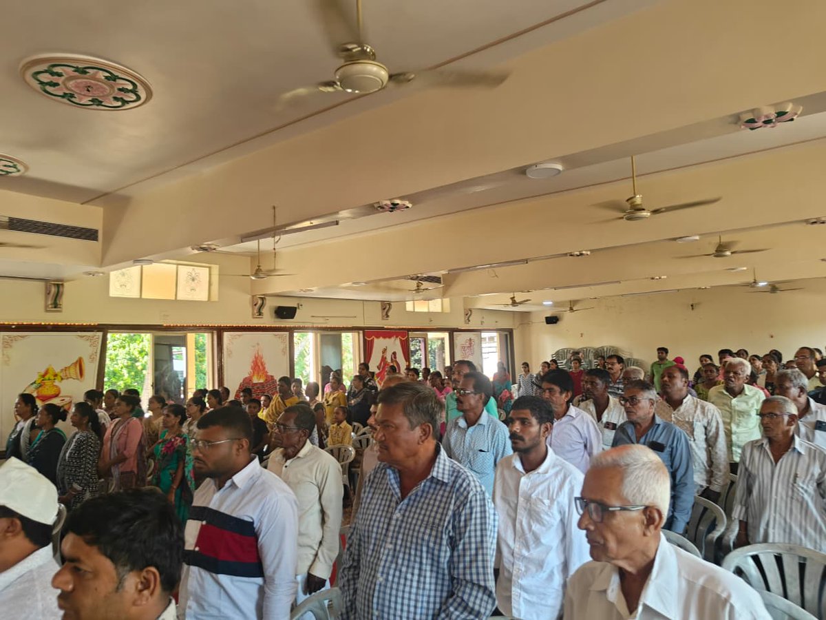 daosurat5's tweet photo. દેશના યશસ્વી વડાપ્રધાનશ્રી નરેન્દ્રભાઈ મોદી દ્રારા PM-KISAN યોજનાનો ૨૩ મો હપ્તો તારેકશ્વર, હુગલી, પશ્વિમ બંગાળથી રીલીઝ કરવાના કાર્યક્રમના‘‘જીવંત પ્રસારણ’’અંગેનો સુરતનાં  બારડોલી તાલુકામાં  કાર્યક્રમ યોજાયેલ જેમાં મોટી સંખ્યામાં ખેડૂતો હાજર રહેલ. https://t.co/HJq7rbEPvQ