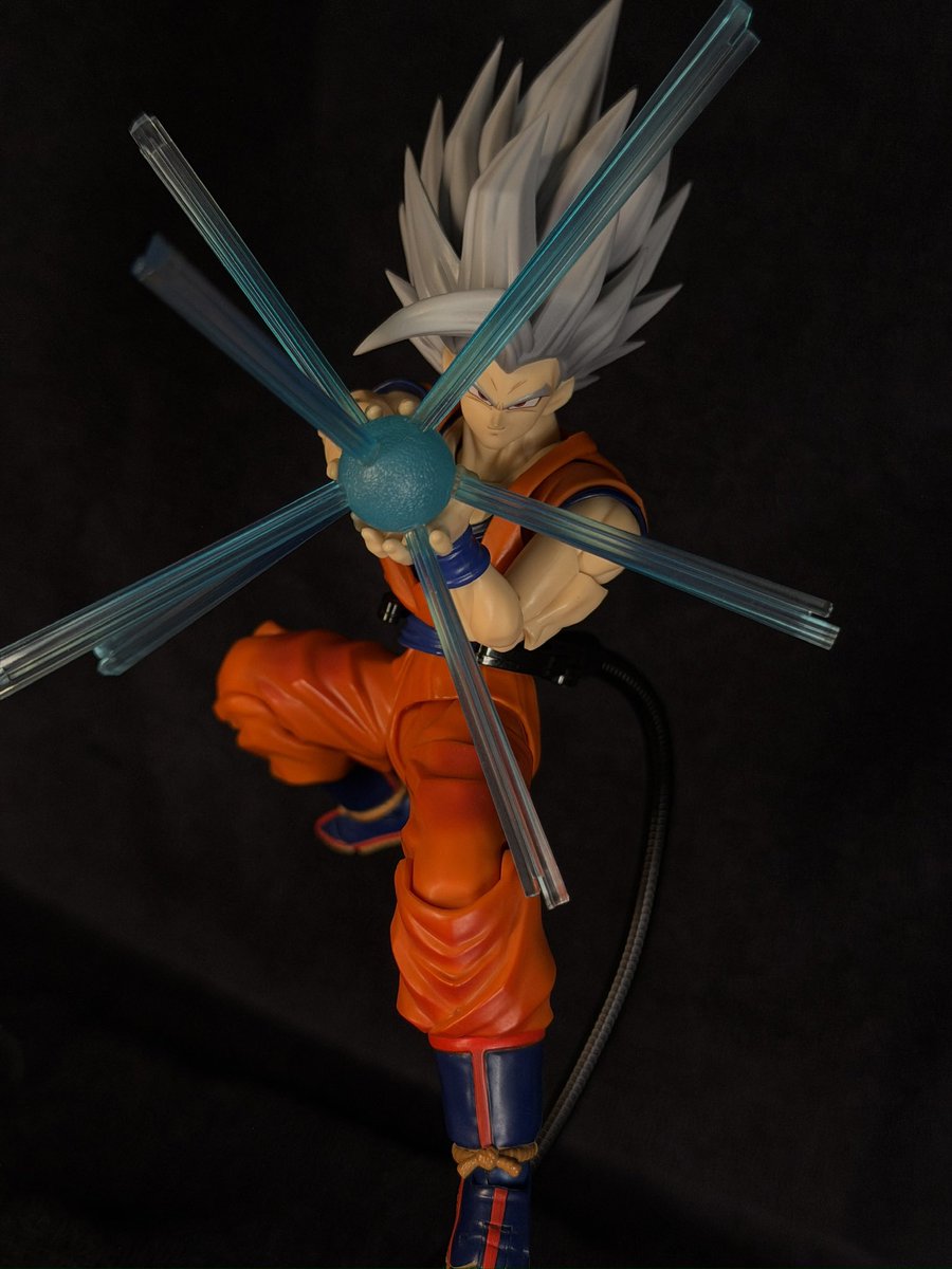 Burst_ZG's tweet photo. Dragon Ball AMVs are what keep me goin https://t.co/OUgfLd3L7P