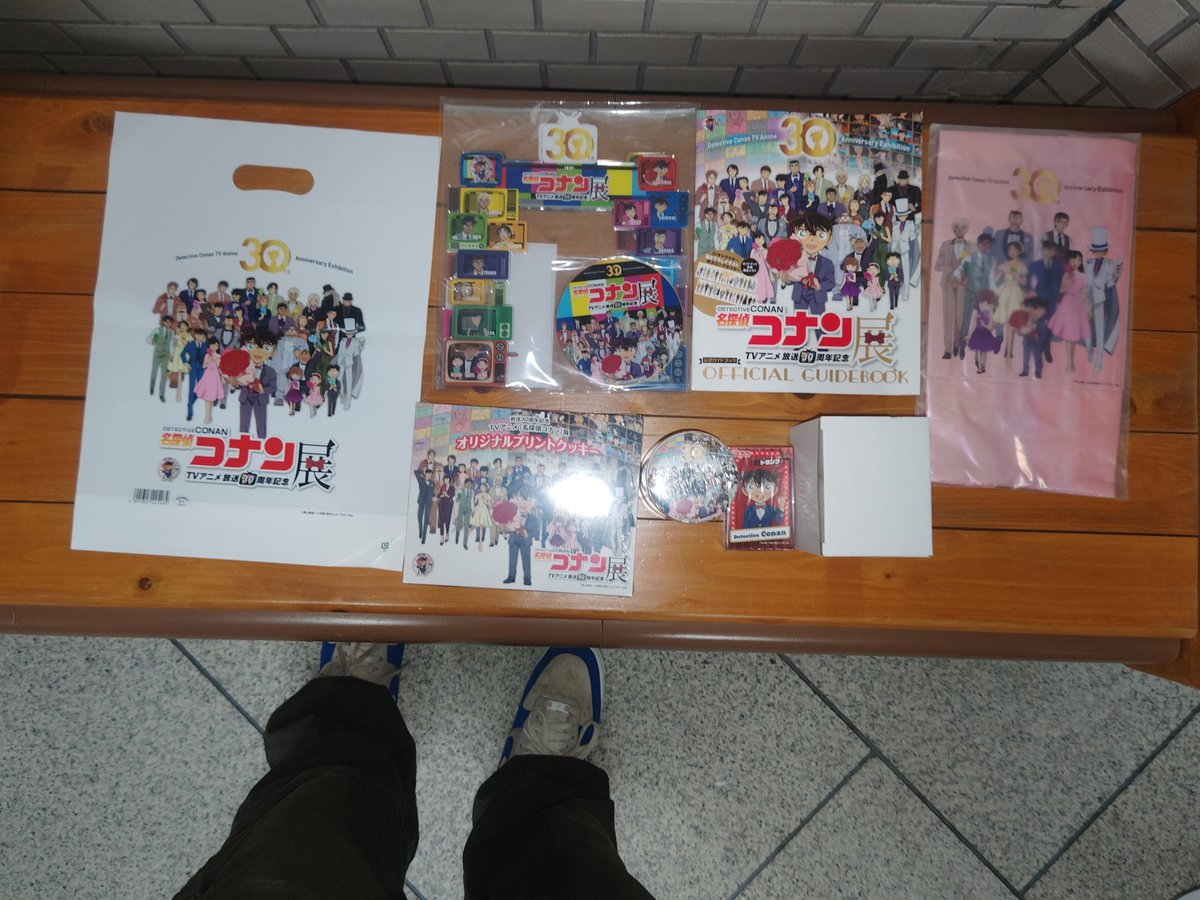 crossoverkohei's tweet photo. 名探偵コナン展で買いました！ https://t.co/1TAFvQLi6q