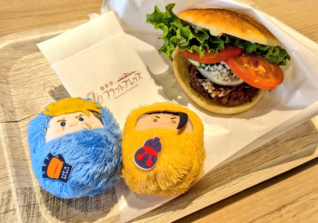 syazai_bakari's tweet photo. 美味しいものいっぱい食べた！！いっぱいお話した！！
楽しかった！！！！！🧳 https://t.co/Ur2a8Nvry2