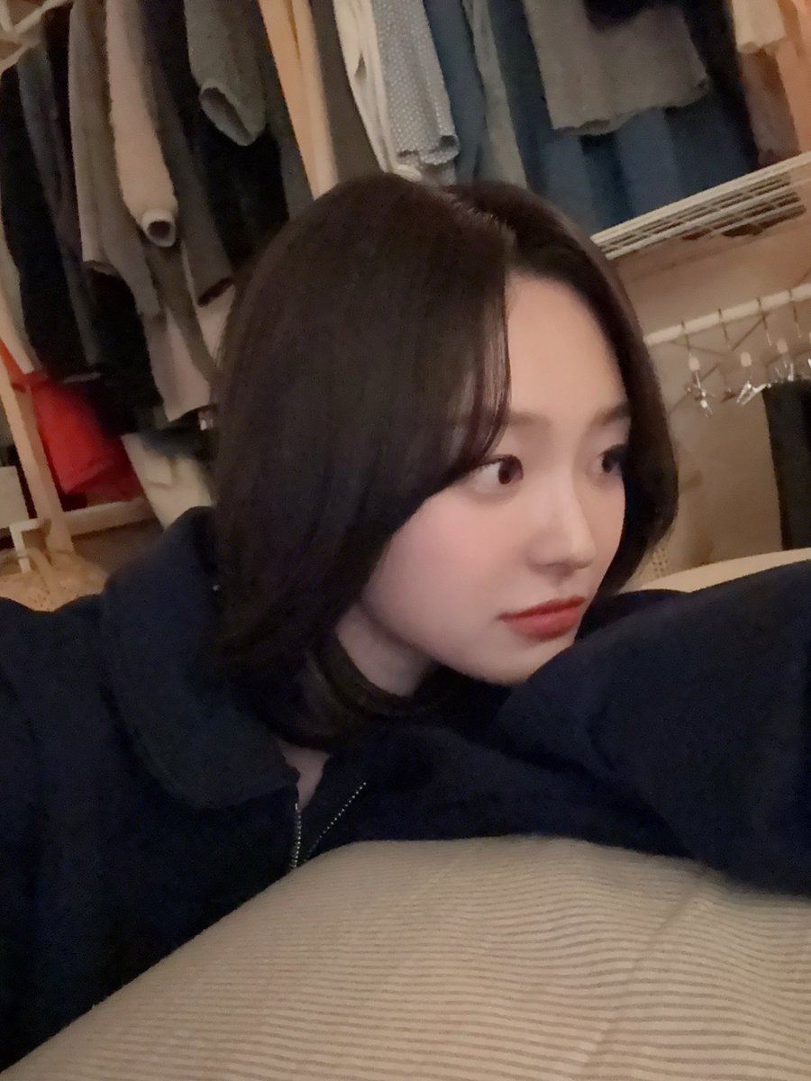 CUBE_LIGHTSUM's tweet photo. [📸] 260622 @ <구독연애>

#LIGHTSUM #라잇썸
#YUJEONG #유정
#구독연애 https://t.co/DrFAr57nHR