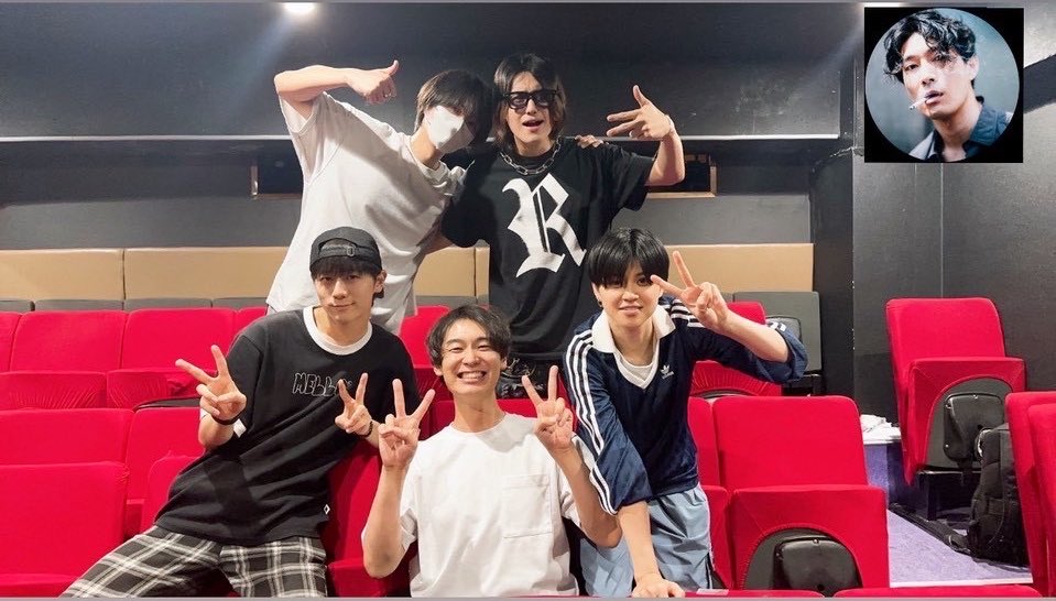 331yuton's tweet photo. 本日も稽古！！🔪🩸
イマーシブ演劇ならではの稽古だからこそ生まれる笑いに包まれ、充実した時間！😌
まだ本番まで期間あるから良い公演にするぞー！！😆
素敵な座組です✨️ https://t.co/YUAo2AHpWr