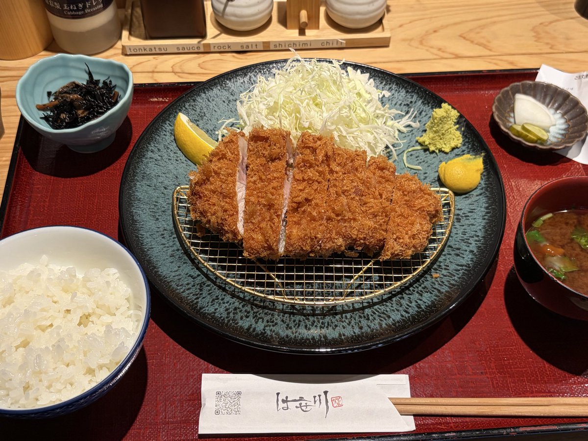 Julian_hob's tweet photo. 用があり土日月曜と東京に。
好きなもの食三昧の3日間でした🩷

①築地うなぎ食堂 にっしん太助
②とんかつ はせ川 東銀座店
③石釜 bake bread 茶房 TAM TAM
④四川担担麺 阿吽 湯島店 https://t.co/zgvPyDCeLj
