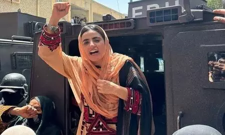 Afaan_ali2u's tweet photo. Anti-Terrorism Court sentenced Mahrang to life imprisonment for inciting mob murder of FC soldier Sep Shabbir Baloch in Gwadar.Quadcopter video evidence clearly showed brutal killing.After a full 2yr trial, justice was served.BYC never condemned the murder,now justice delivered. https://t.co/6CCFSiSthy