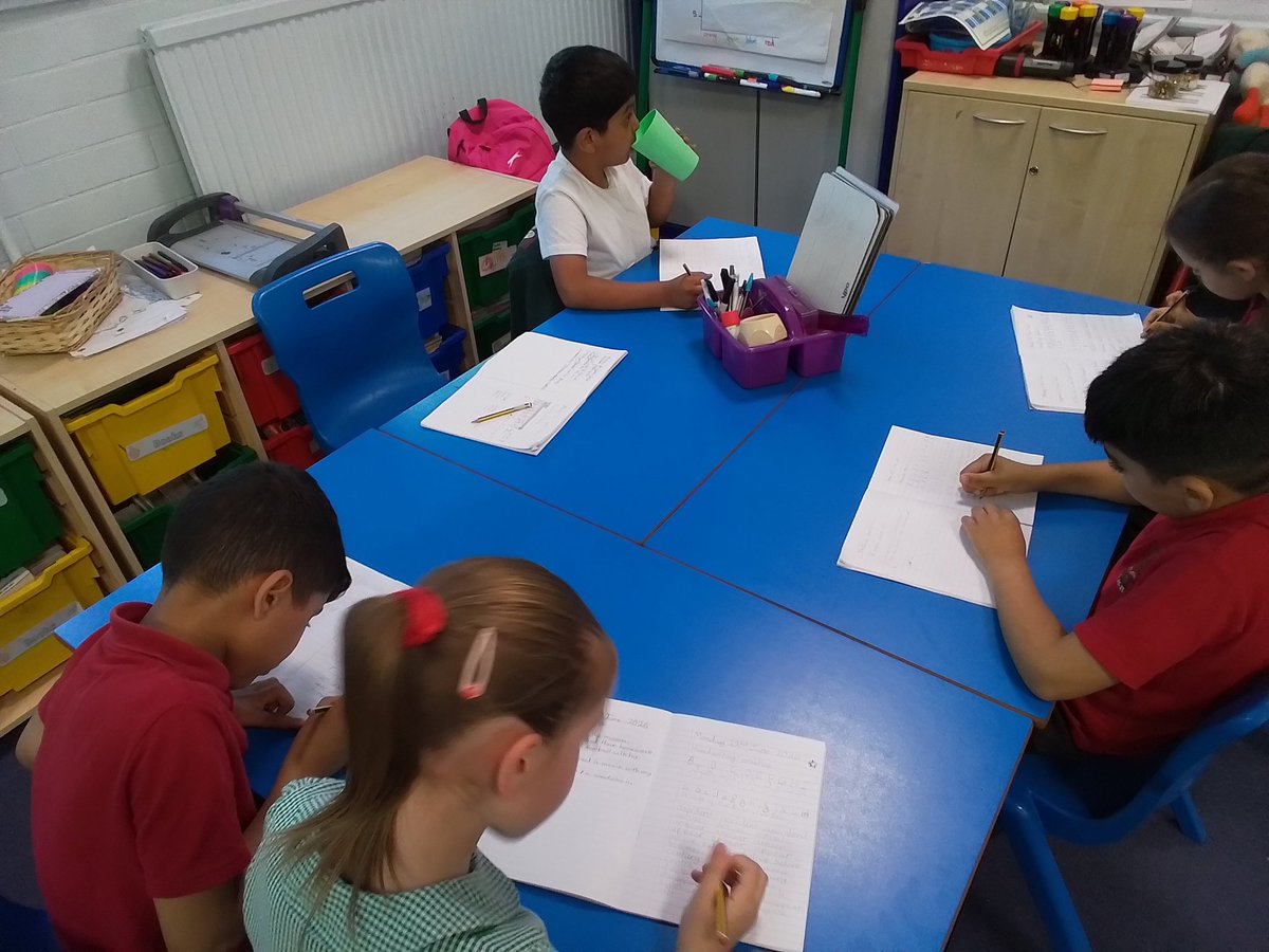 MissBousyf's tweet photo. In English, we practised our handwriting, spelling, and correct punctuation. https://t.co/oNaOfF153u