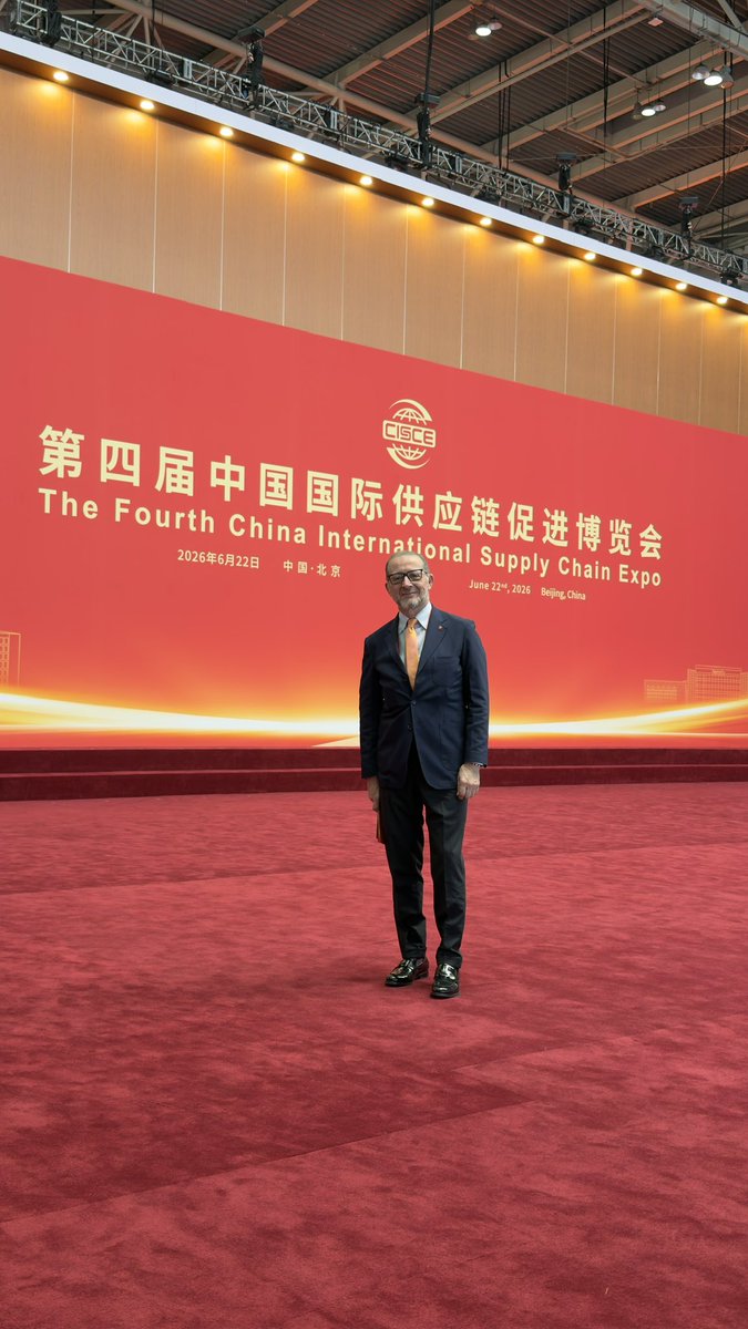 di_giovannig's tweet photo. Italian Chamber of Commerce &amp; the EU Chamber at the 4th China International Supply Chain Expo in Beijing. Strong supply chains remain key to growth, resilience &amp; connectivity. #CISCE #Eni #EUCCC #CCIC https://t.co/bsABKmbwTy