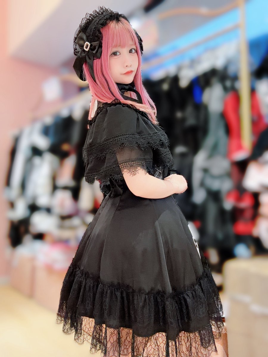 お値下げ❣ 新品未使用 ブラックSheepファー ヘッドドレス 🖤#ToAlice原宿本店🖤 🌟2buy10%OFF🌟 ケープデザインのワンピは中が