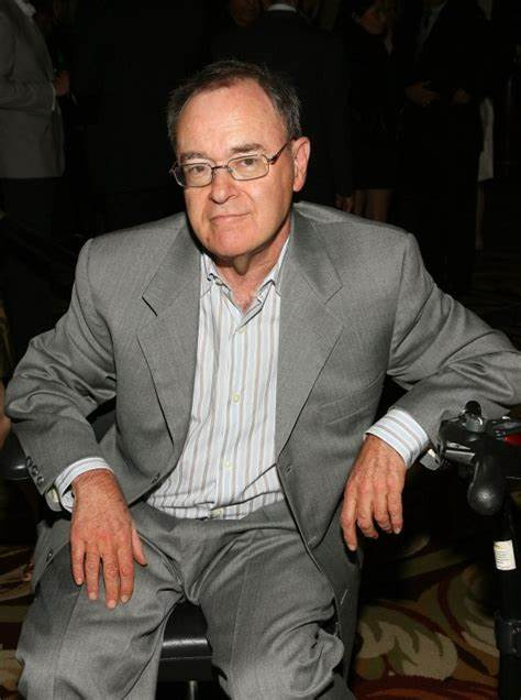 Disney_Wiki's tweet photo. Happy Birthday, to the late David Lander
For Disney, he voiced Smarty in #WhoFramedRogerRabbit, Weazell in #TaleSpin, Da Shrimp in #TheLittleMermaid, Horace Badun in #101Dalmatians, Arthur in #JungleCubs, Thumper in #ABugsLife and Rumplestiltskin in #GoldieAndBear. https://t.co/RIkQ3fPmK3