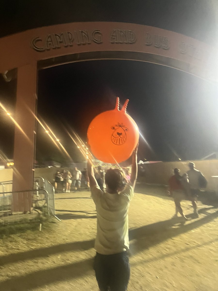 dylan_does_iow's tweet photo. And just like that, @IsleOfWightFest is over for another year. Massive thanks as ever to the amazing Mikey&amp;team @This_Feeling for looking after Dyl&amp;all the bands too that he looks up to&amp;loves for making time for him&amp;chatting all things music,an amazing stage with amazing people X https://t.co/KvCsdzEZzP