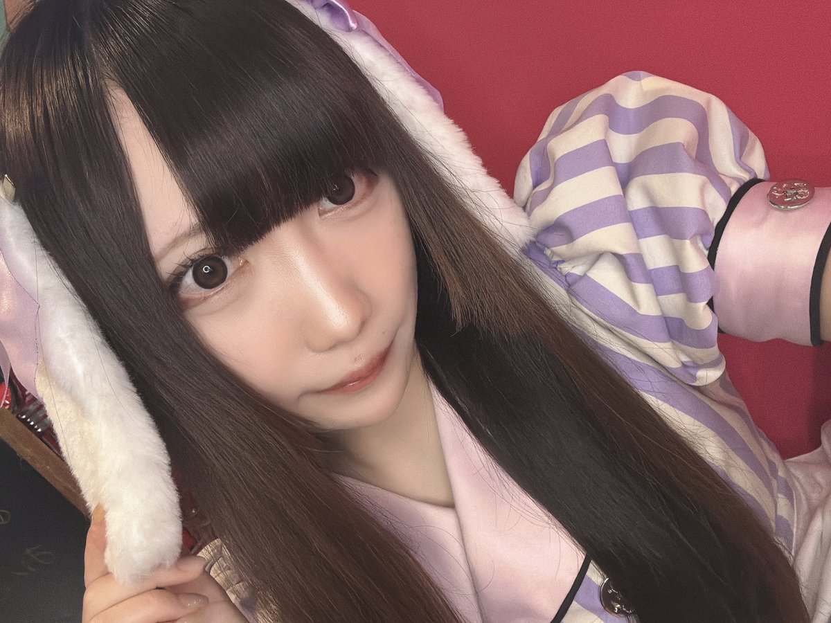 roa_loverabi's tweet photo. どこが違うでしょう 💎19:00～23:30💎 https://t.co/9HrmAoBfYN