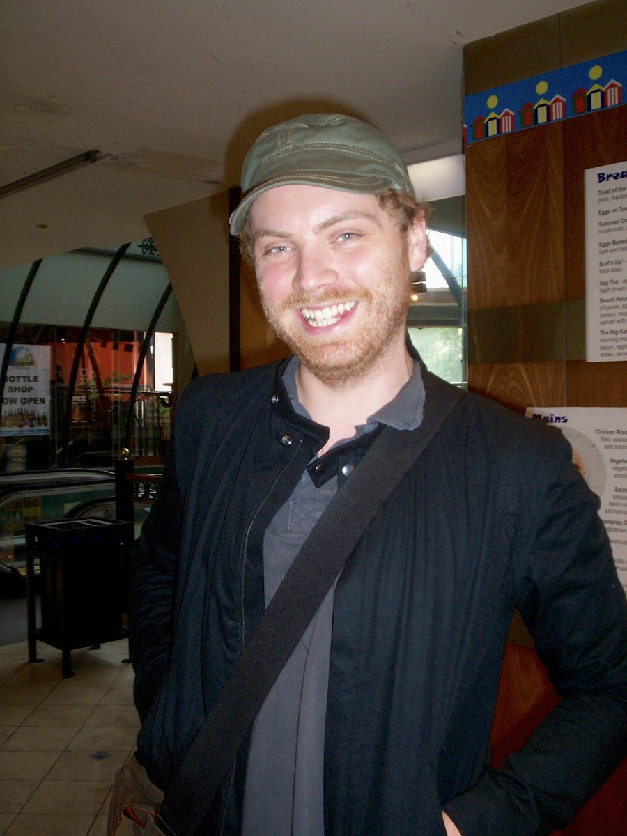 hellomeldixon's tweet photo. Happy 20th Jonnyversary!! June 22nd, 2006. 💚 https://t.co/QFswIdYVc2