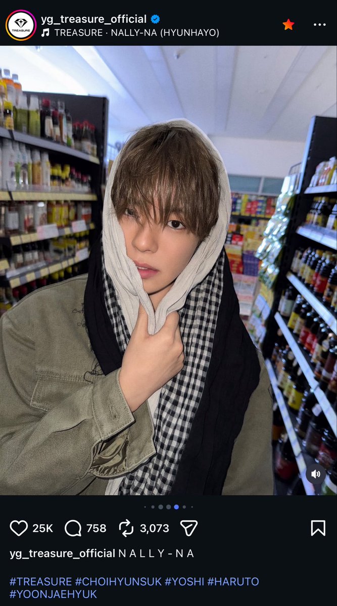 hoonwdz's tweet photo. based on treasure’s ig post, jaehyuk’s cameo was probably planned while jihoon just wandered onto the mv set and ended up getting recruited 😹 https://t.co/AhVm3nkCst