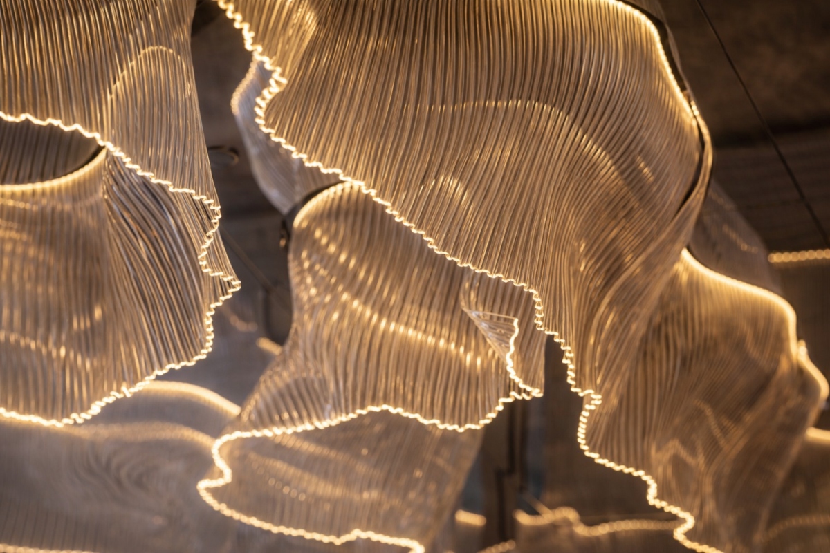 BestIntProject's tweet photo. Hana no Kumo at The Henderson, Hong Kong - a poetic lighting masterpiece by Light Directions, ZHA & HBA. Read more:
https://t.co/9ci45rGtkW
#LightingDesign #HongKongDesign #LightDirections #ZahaHadidArchitects #HBAHongKong #BIP https://t.co/Y1cAcijYVP