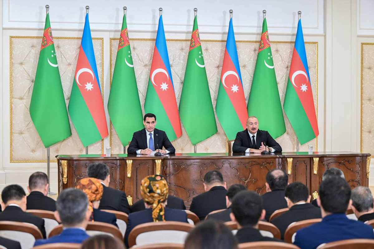 YAP_1992's tweet photo. Azərbaycan və Türkmənistan prezidentləri mətbuata bəyanatlarla çıxış ediblər.

https://t.co/PTBFxwqxM9 https://t.co/S3I5qaTbys