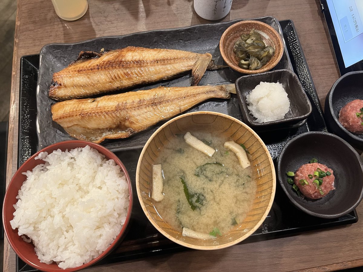 RAISE100kRRO's tweet photo. 今夜はほっけ定食！🐟
うまい！！ https://t.co/CJoukuCXVX