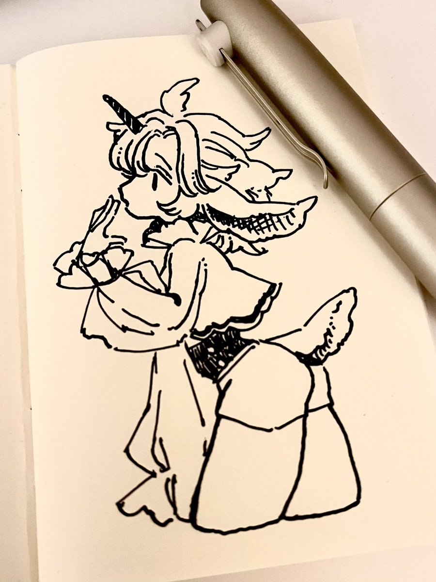 cocoda_coco's tweet photo. 新しくボールペンを買ったのだけどあまりに描きやすすぎてもう一本欲しいです https://t.co/t1vwdDSQAX