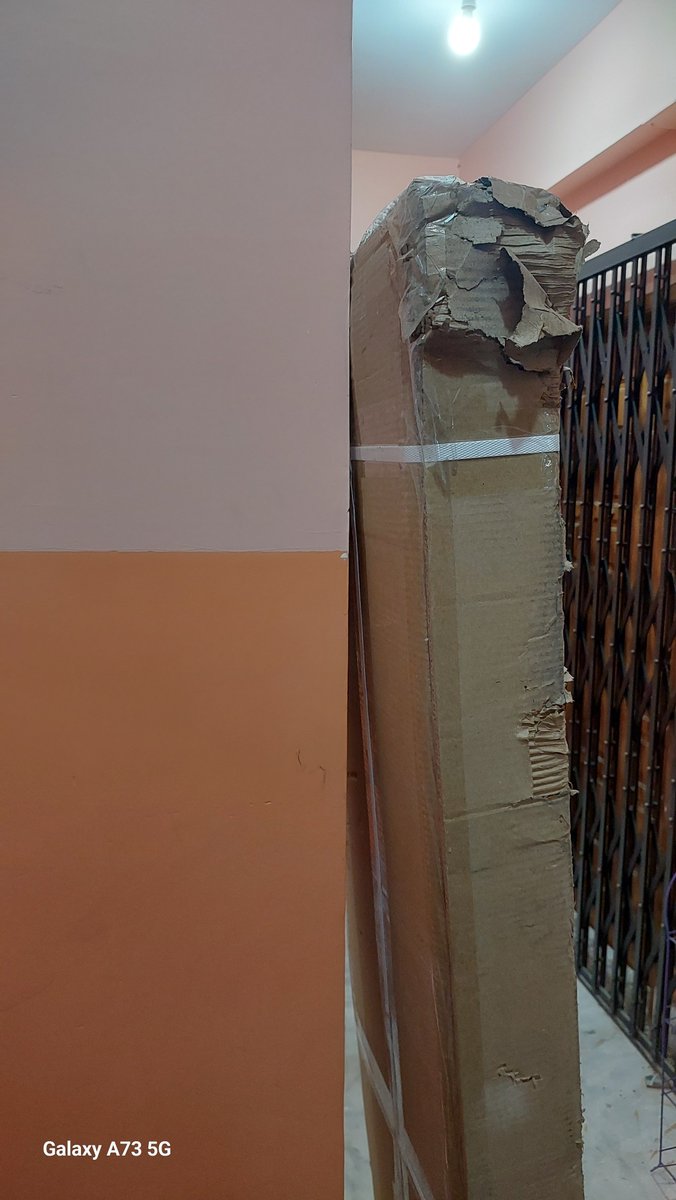 Santu_mandal18's tweet photo. would not cause future issues due to water/moisture ingress, he refused and instead asked me to cancel the visit.Till now neither my return has been approved nor has the product been picked up.@Flipkart Pls resolve this immediately.
#Flipkart #CustomerService #ReturnIssue  
<3/3> https://t.co/FL9IpD4Tiy