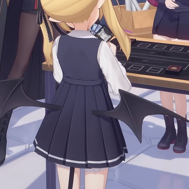 kirisame_Yostar's tweet photo. 真面目な話…
イブキちゃんそのスカートどうやって履いたんだい？ https://t.co/Sc2xT9zDS5